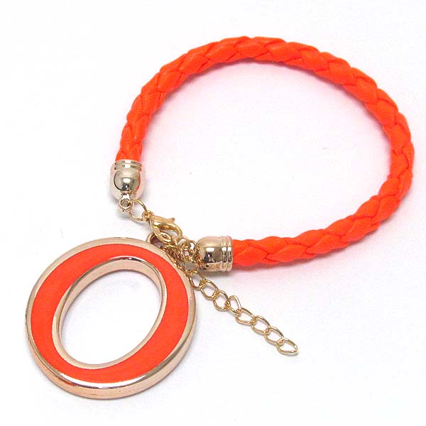 Initial charm and leatherette band bracelet - o