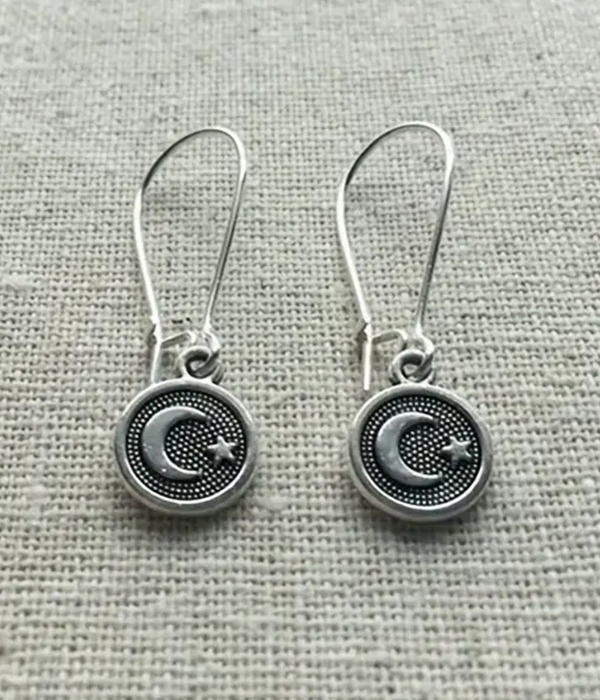 Moon and star disc earring