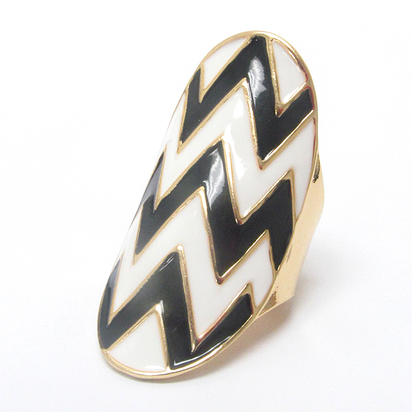 Epoxy chevron oval stretch ring