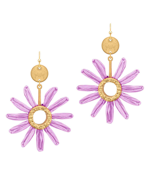 Daisy flower drop earring