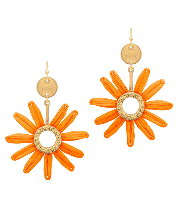 Daisy flower drop earring