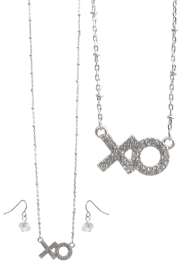 Crystal xo pendant necklace set
