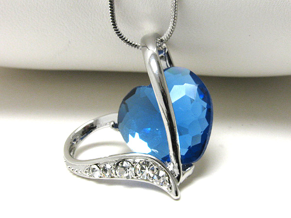 Made in korea whitegold plating facet glass and crystal stud heart pendant necklace