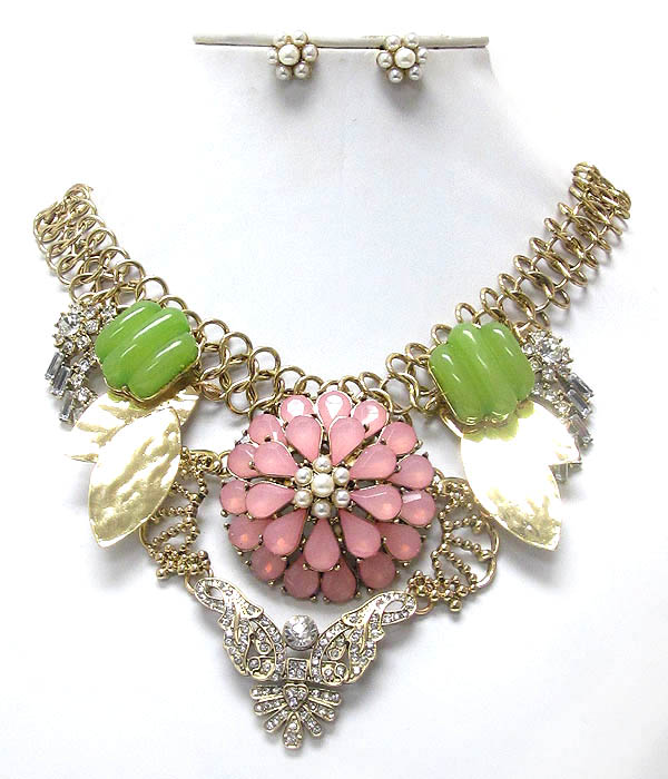 Luxury line multi pearl and crystal flower center metal net chain boutique style necklace earring set