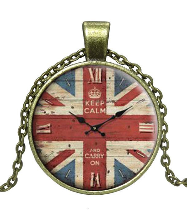 Antique bronz flag cabochon necklace