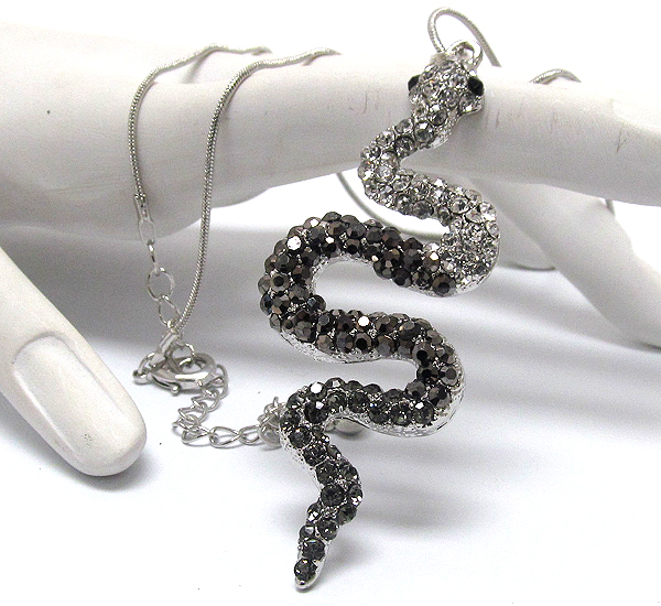 Crystal stud snake necklace