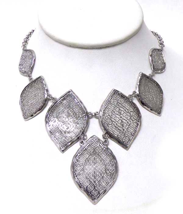 Metal filigree multi marquise shape link necklace