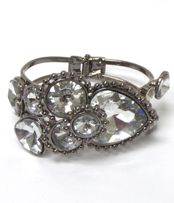 Large facet crystal chunky design bangle bracelet