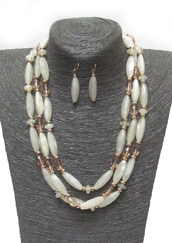 Multi layer acrylic link necklace set