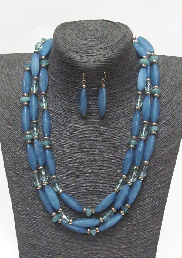 Multi layer acrylic link necklace set
