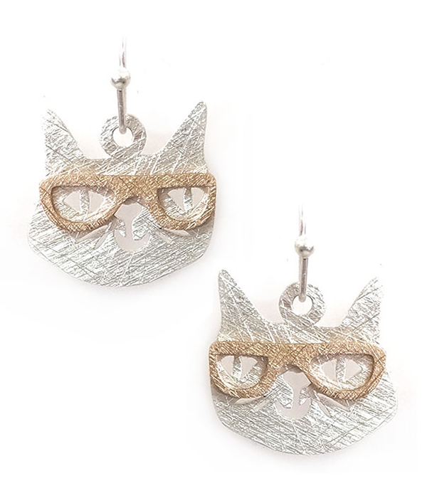 SCRATCH METAL CAT EARRING