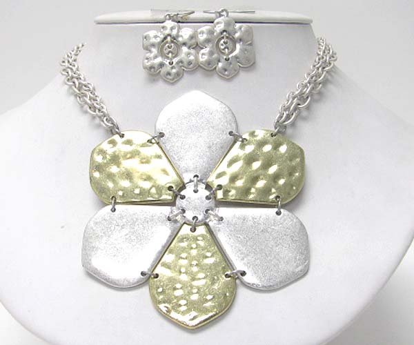 Large metal flower pendant necklace earring set