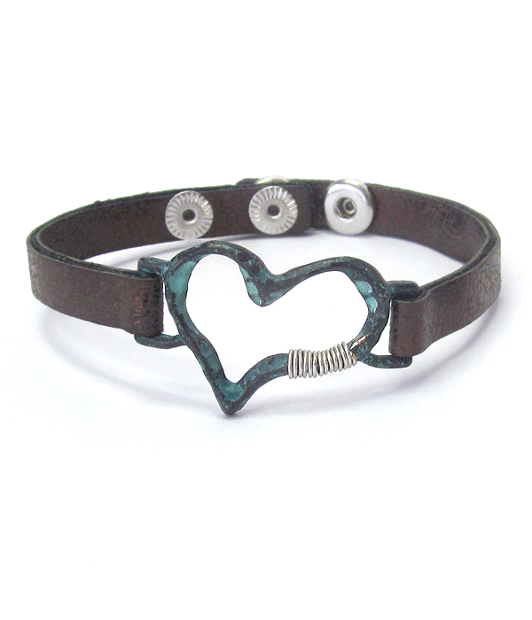 WIRED HEART AND LEATHERETTE BAND BRACELET