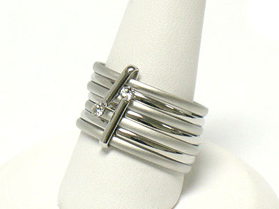 Crystal edge metal coil ring