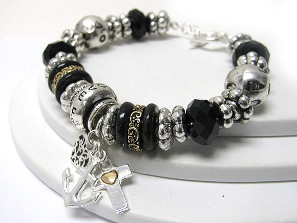 Glass stone and mixed metal ring link bracelet