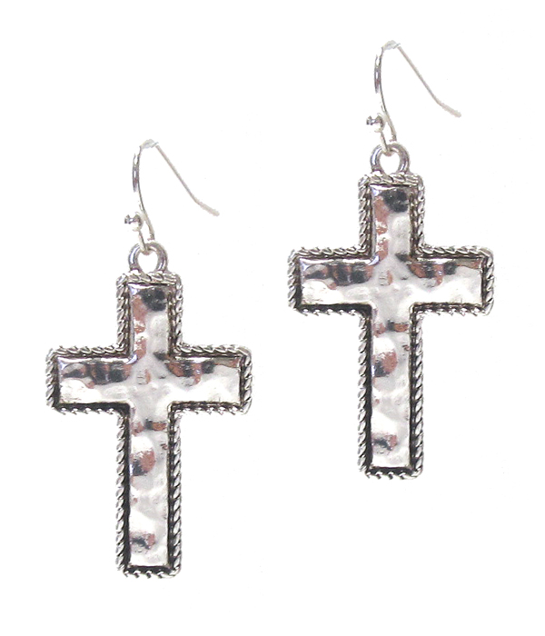 METAL CROSS EARRING