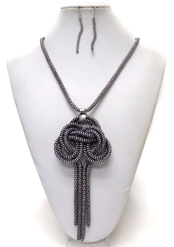 Metal tube chain tail necklace earring set
