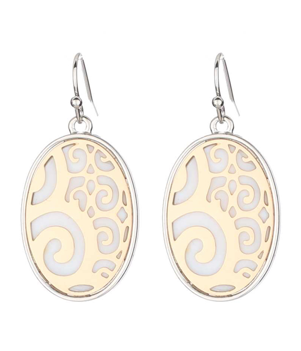 Geometric pattern and mop oval earring