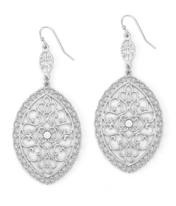 Metal filigree earring