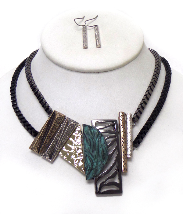 Two layer square chain with multi metal shapes necklace set