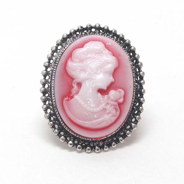 Cameo adjustable ring