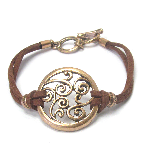 Wave pattern suede toggle bracelet