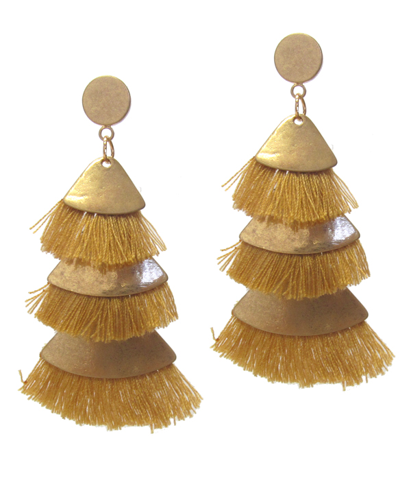 TRIPLE THREAD TASSEL DROP EARRING