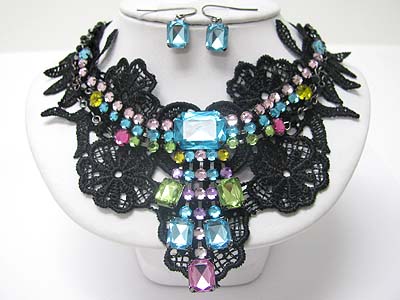 EPOXY STONE DECO FABRIC MESH BIB STYLE NECKLACE