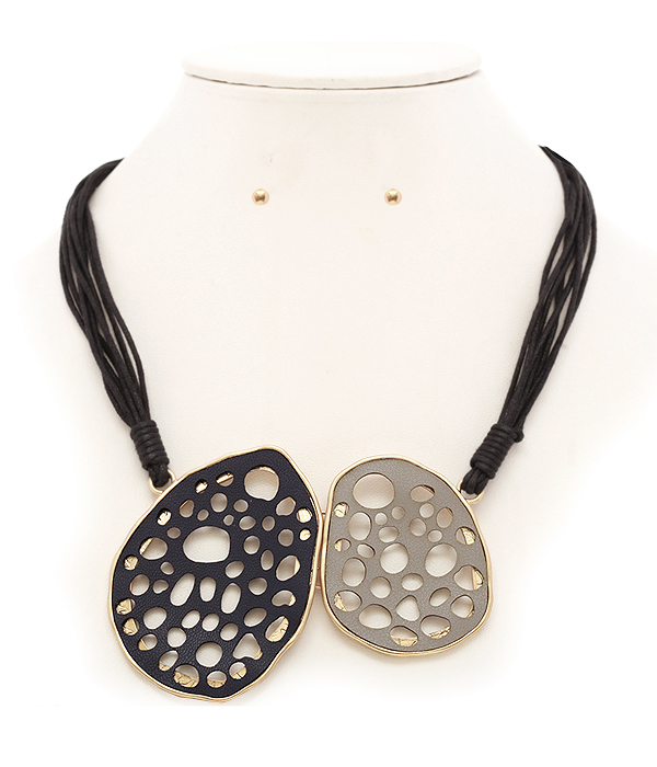 Leather filigree pendant necklace set