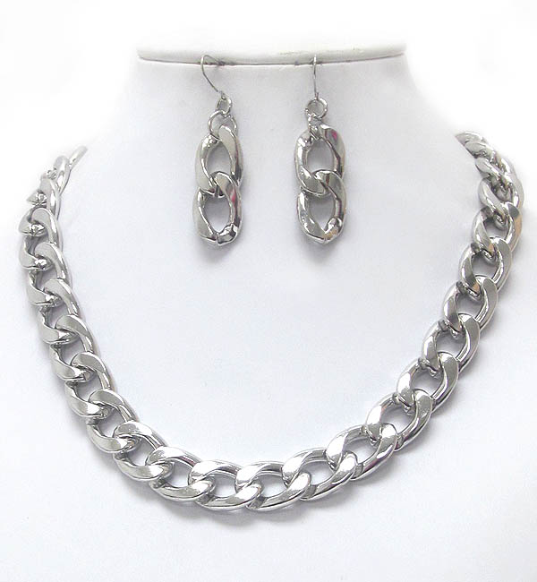 Thick metal chain necklace earring set