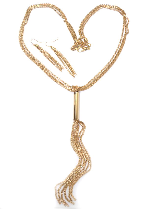 Layers of chain with knot necklace set 