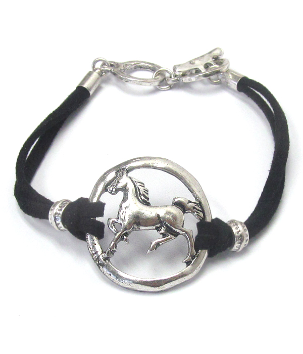 Horse suede toggle bracelet