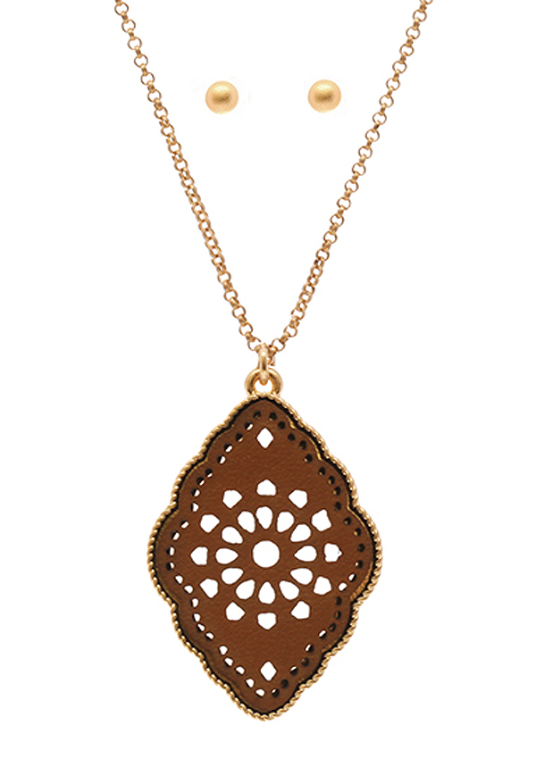 Metal leather filigree pendant necklace set