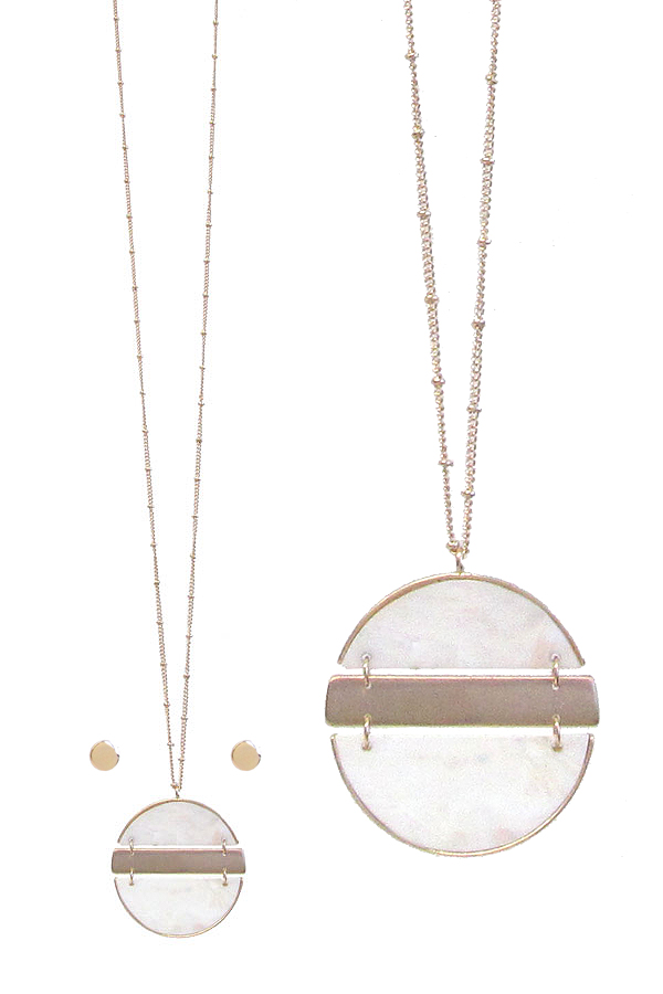 CELLULOID AND METAL BAR PENDANT LONG NECKLACE SET