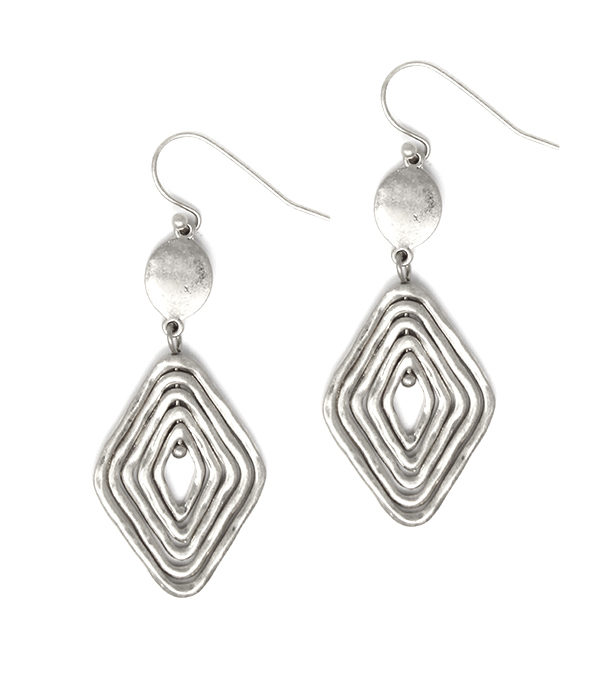 MULTI DIAMOND SHAPE METAL EARRING