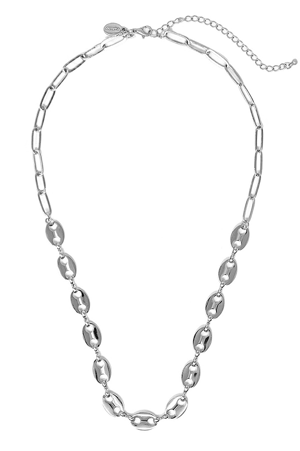 Classic chunky chain necklace