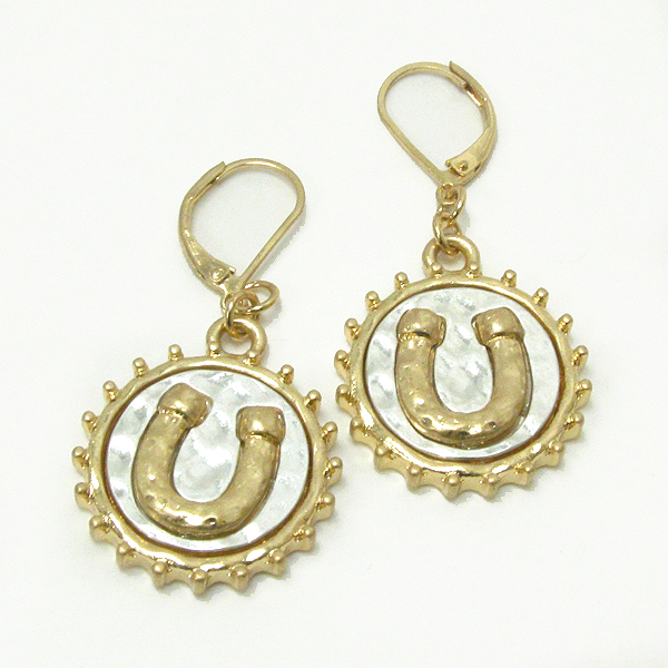 Horseshoe disk drop earring