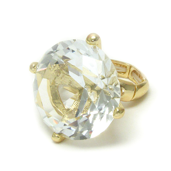 Large facet stone stretch ring