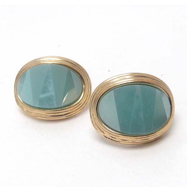 Curved oval faux stone stud earring