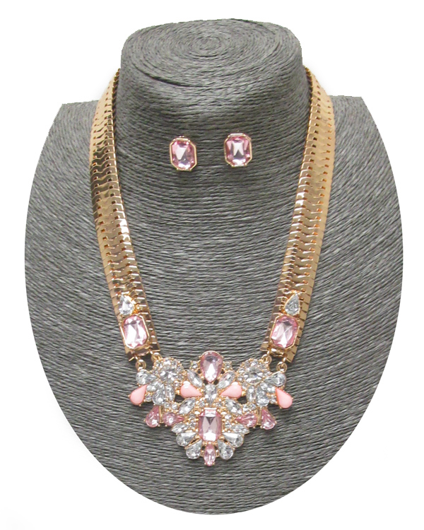 Spring statement crystal pendant and flat snake chain necklace set