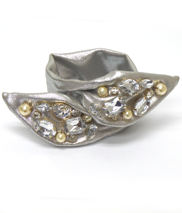 Pearl and crystal deco wrap around wire fashion bracelet