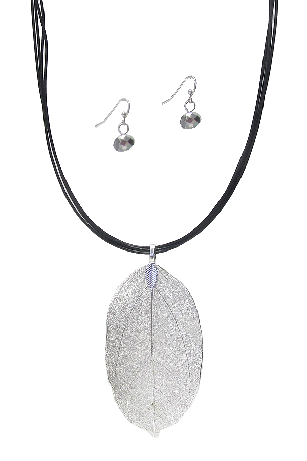 Paper thin metal filigree leaf pendant and multi cord necklace set