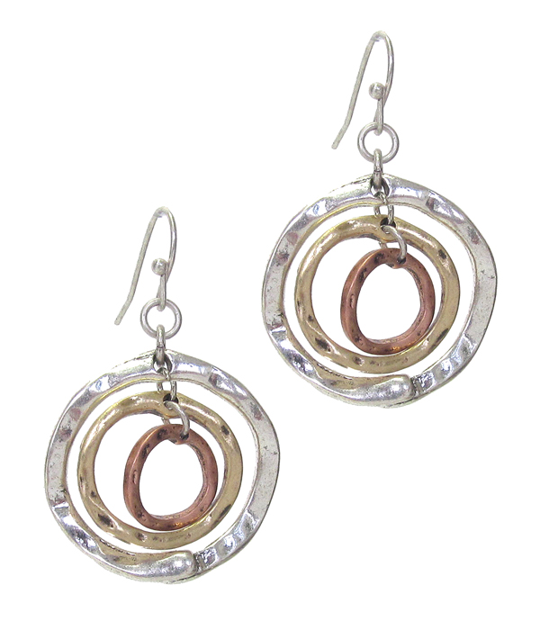 Triple metal hoop earring