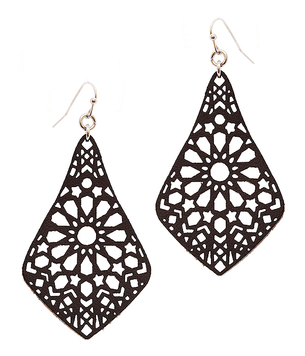 Leatherette filigree earring