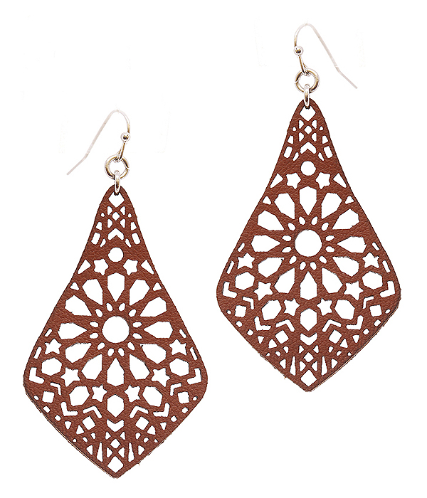 Leatherette filigree earring