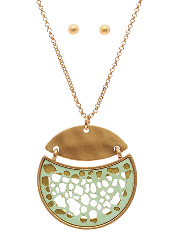 Metal leather filigree pendant necklace set