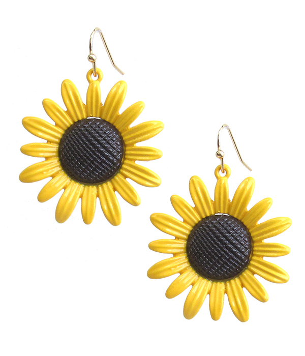 ENAMEL FLOWER EARRING