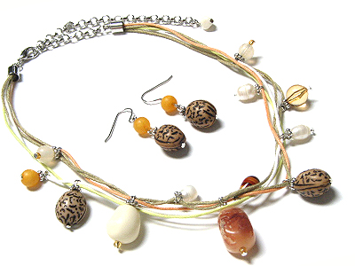 Muti suede strand natural material beads necklace and earring set