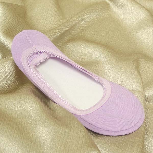 Solid in door no show socks