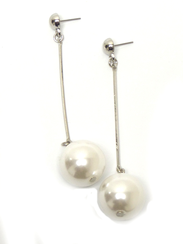 Pearl drop earring